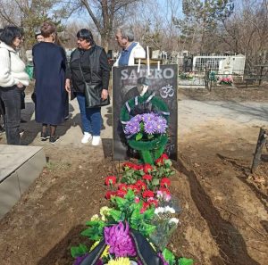 Могила Игоря Сатэро на кладбище в городе Павлодар (Казахстан).